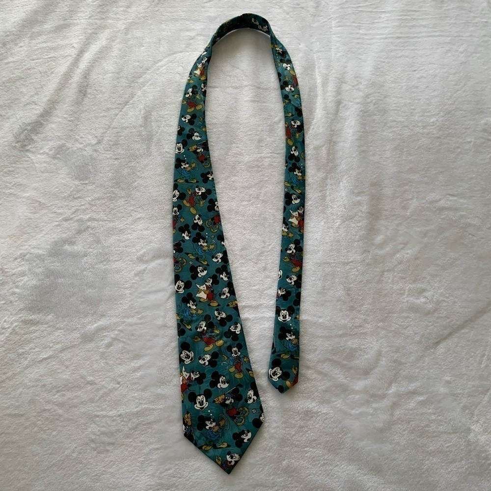 𝅺VINTAGE Mickey Unlimited Many Expressions Silk Neck Tie